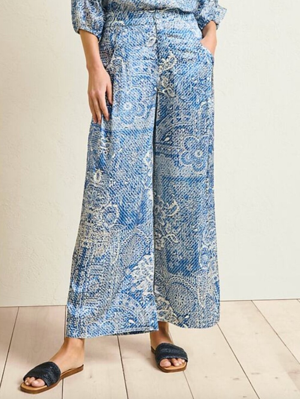 Johnny Was Lauchlen Silk Wide Leg Pants XS Blue Paisley Boho Palazzo